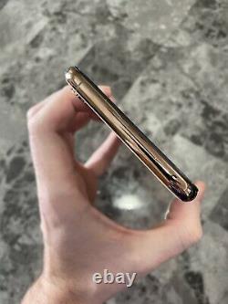 Apple iPhone XS Max 64GB Gold (Unlocked)- Cracked Back -Prior Screen Replacement